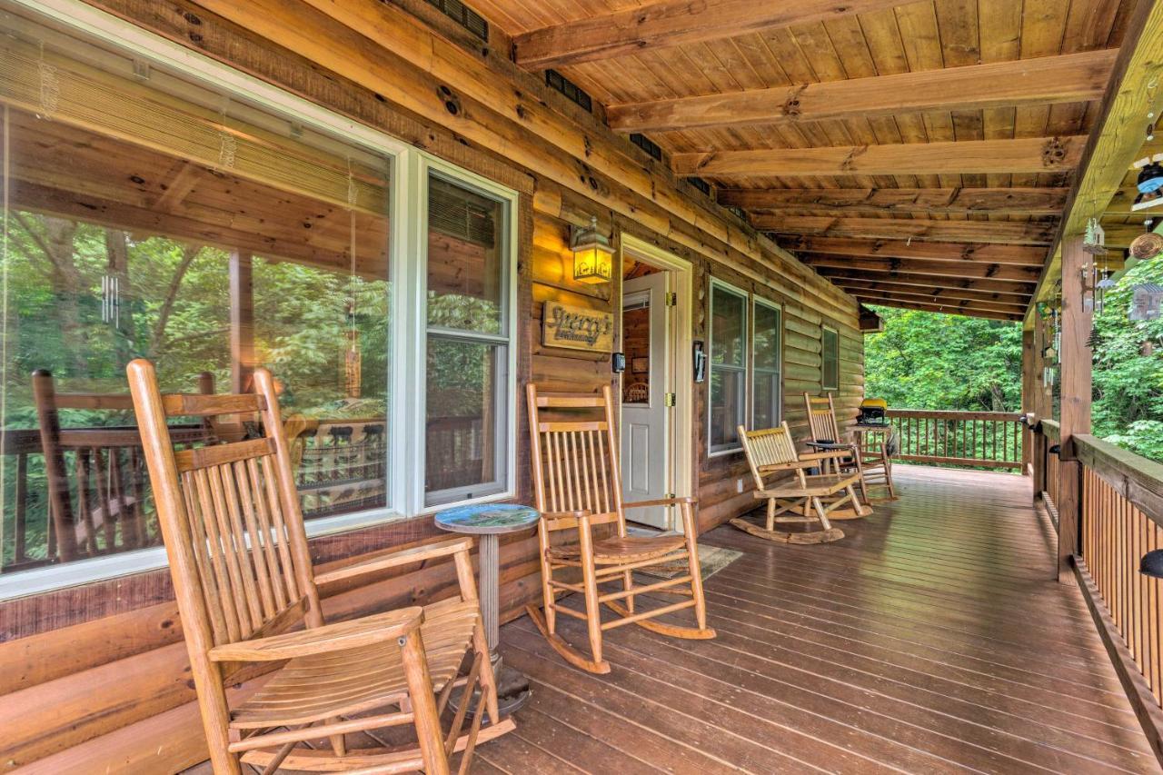 Mountain-View Maggie Valley Home With 2 Decks! Уэйнсвилл Экстерьер фото