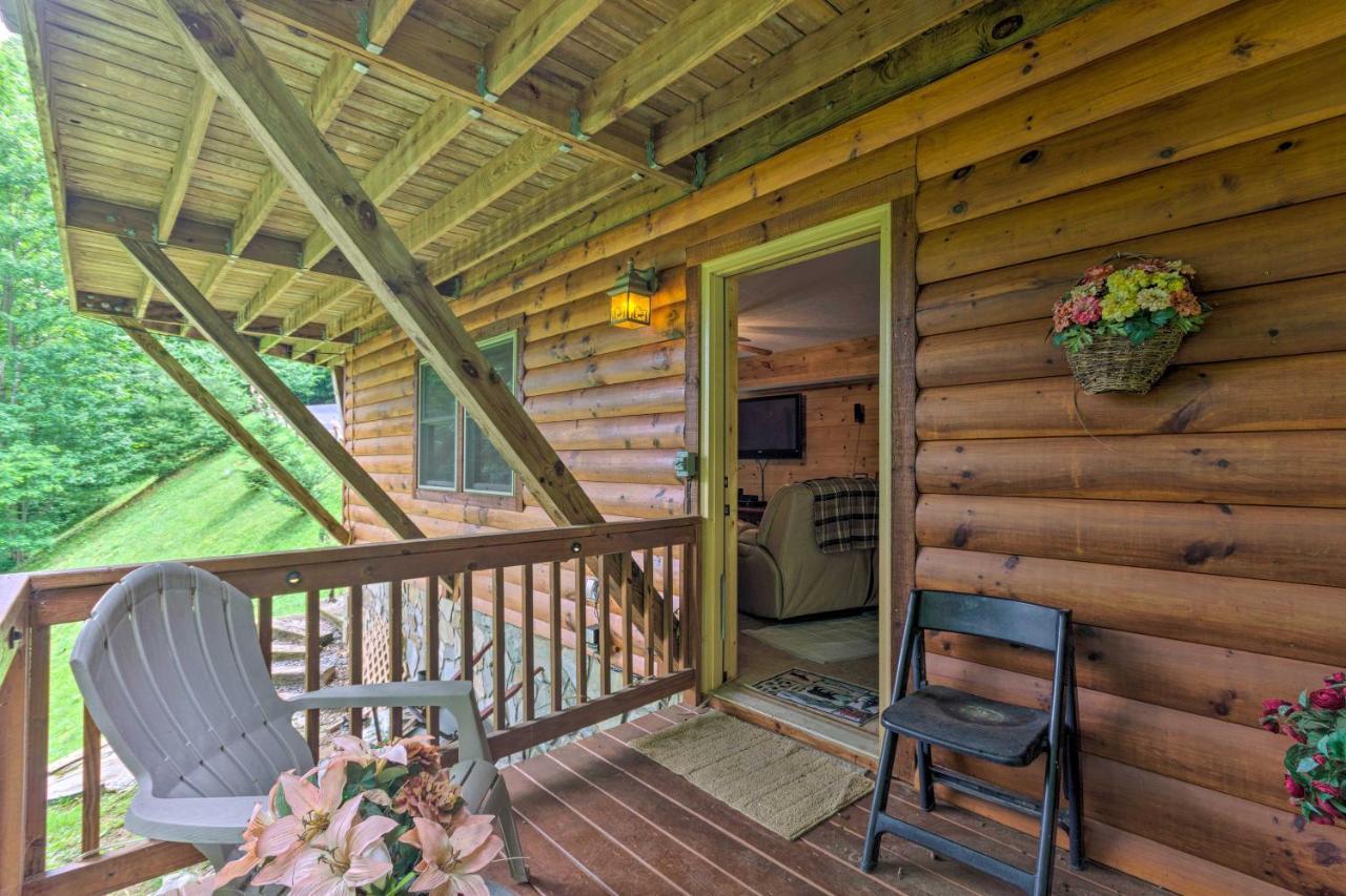 Mountain-View Maggie Valley Home With 2 Decks! Уэйнсвилл Экстерьер фото