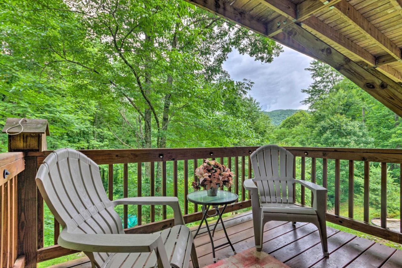 Mountain-View Maggie Valley Home With 2 Decks! Уэйнсвилл Экстерьер фото